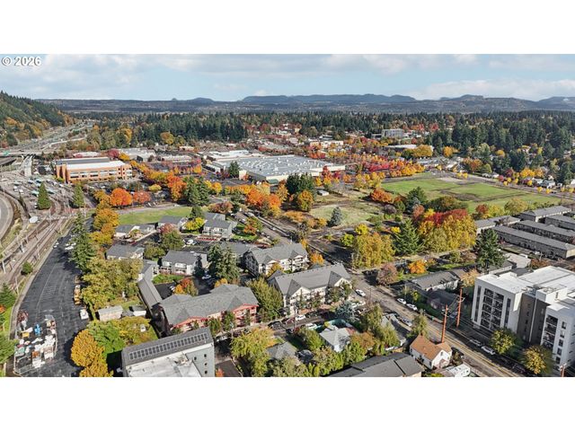 737 Ne 99TH Ave 15, Portland, OR 97220