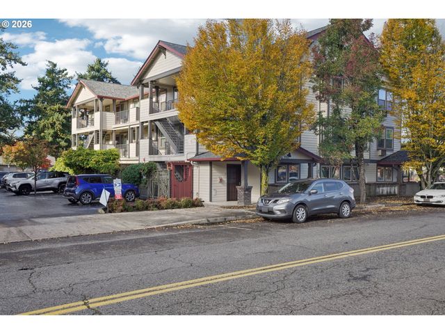 737 Ne 99TH Ave 15, Portland, OR 97220