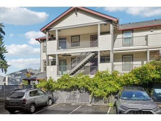 737 Ne 99TH Ave 15, Portland, OR 97220