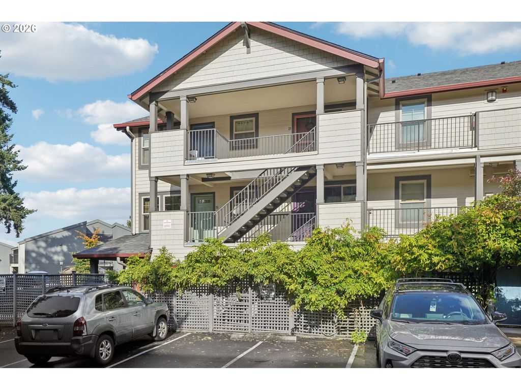 737 Ne 99TH Ave 15, Portland, OR 97220