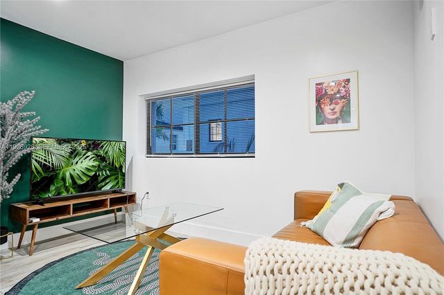 1720 SW 11 ST 2, Miami, FL 33135