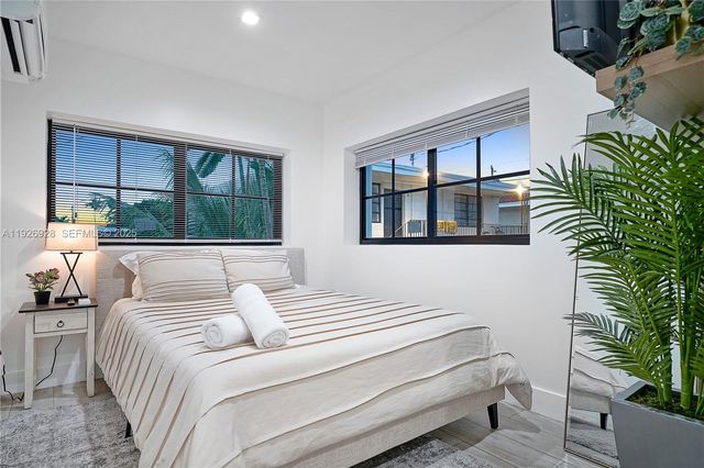 1720 SW 11 ST 2, Miami, FL 33135