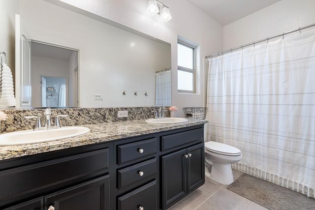 4085 Alamos Avenue, Clovis, CA 93619