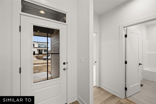 915 NW Rolland Road, Waukee, IA 50263
