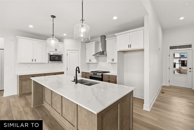915 NW Rolland Road, Waukee, IA 50263