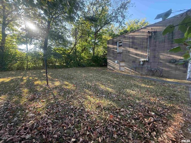 604 S Rawlings Street, Carbondale, IL 62901