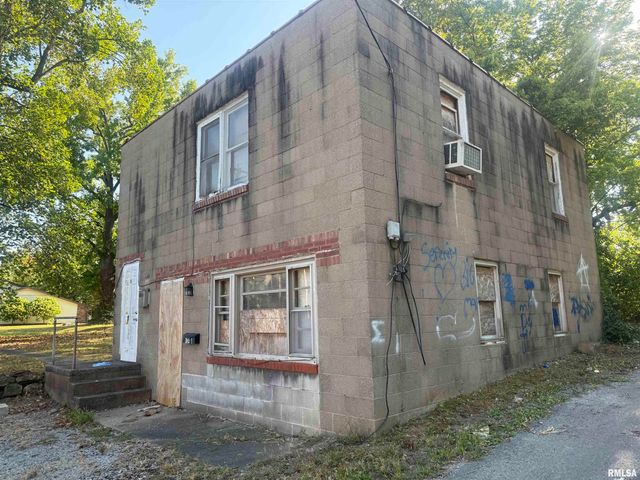 604 S Rawlings Street, Carbondale, IL 62901