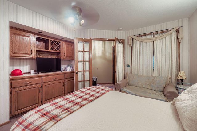 104 South Drive, Circle Pines, MN 55014