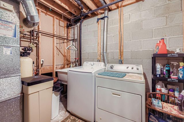 104 South Drive, Circle Pines, MN 55014