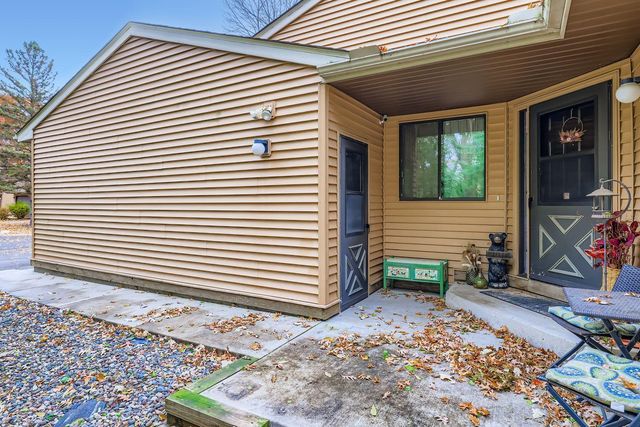 104 South Drive, Circle Pines, MN 55014