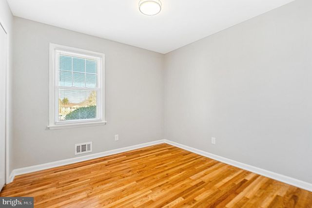 7 CEDAR BLUFF CT, Baltimore, MD 21228