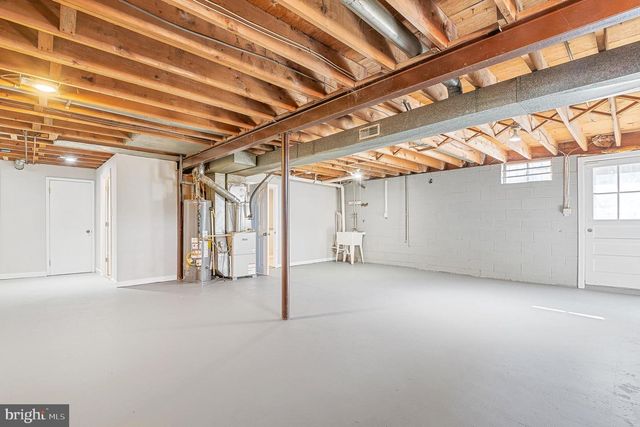 7 CEDAR BLUFF CT, Baltimore, MD 21228