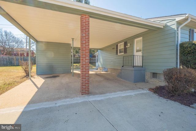 7 CEDAR BLUFF CT, Baltimore, MD 21228