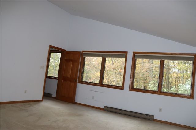 232 Red Arrow Rd, Ligonier Twp, PA 15658