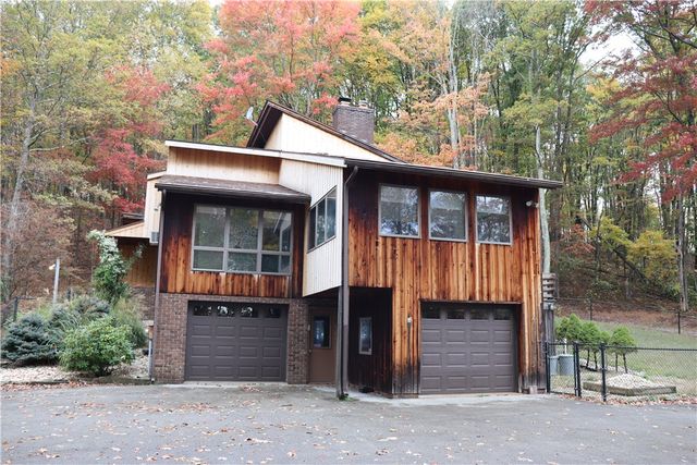 232 Red Arrow Rd, Ligonier Twp, PA 15658