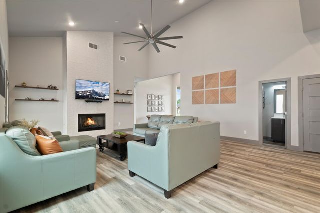 1595 Bledsoe Road, Gunter, TX 75058