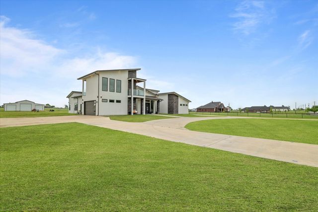1595 Bledsoe Road, Gunter, TX 75058