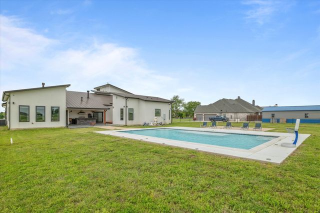 1595 Bledsoe Road, Gunter, TX 75058