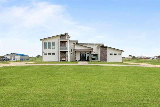 1595 Bledsoe Road, Gunter, TX 75058