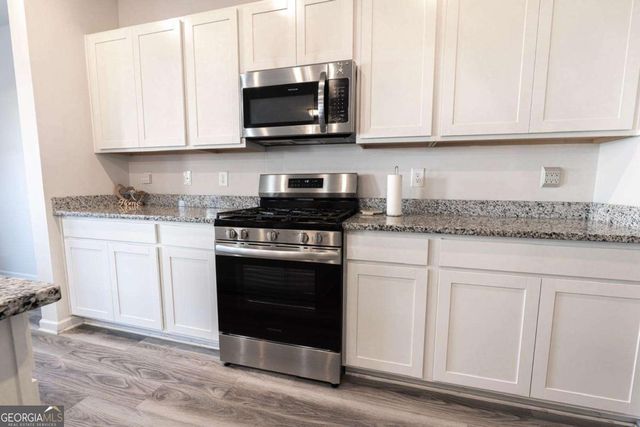 1135 Chastain Drive, Sugar Hill, GA 30518