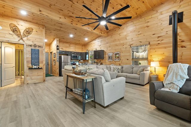 271 Lookout Lane, Jeffersonville, KY 40337