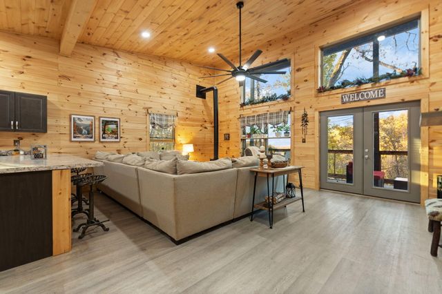 271 Lookout Lane, Jeffersonville, KY 40337