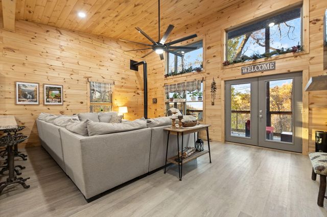 271 Lookout Lane, Jeffersonville, KY 40337