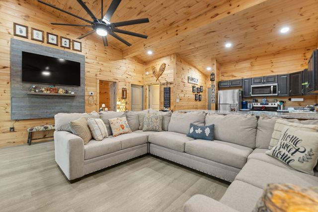 271 Lookout Lane, Jeffersonville, KY 40337