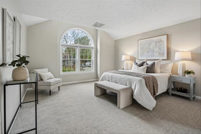 137 Peele Road, Nashua, NH 03062