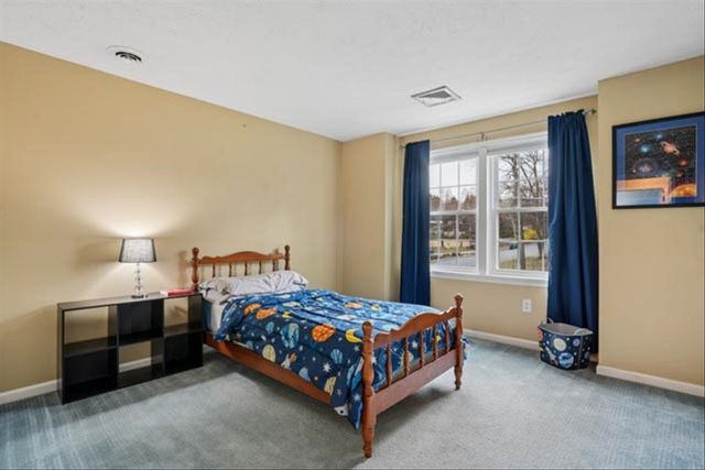 137 Peele Road, Nashua, NH 03062