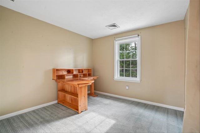 137 Peele Road, Nashua, NH 03062