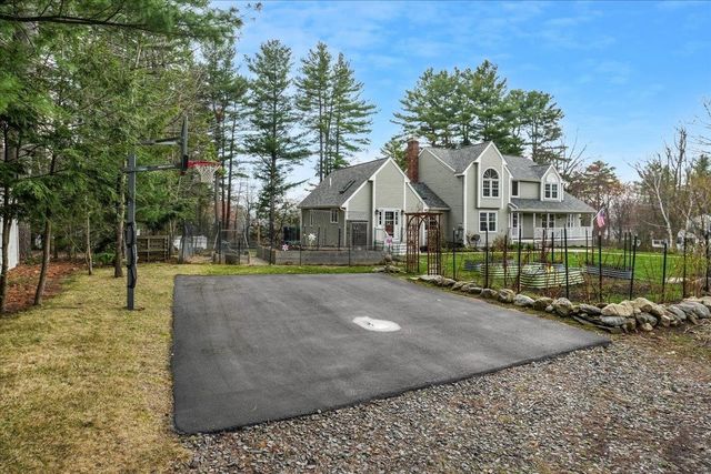 137 Peele Road, Nashua, NH 03062