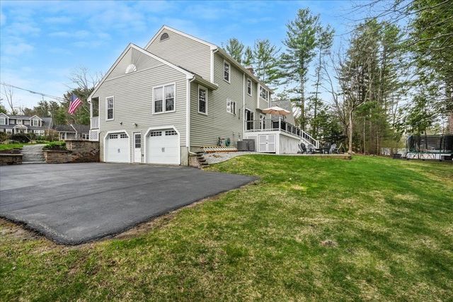 137 Peele Road, Nashua, NH 03062