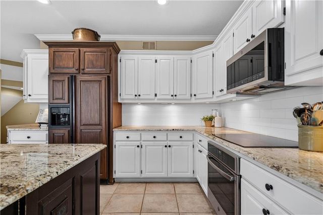 5903 W 145 Terrace, Overland Park, KS 66223