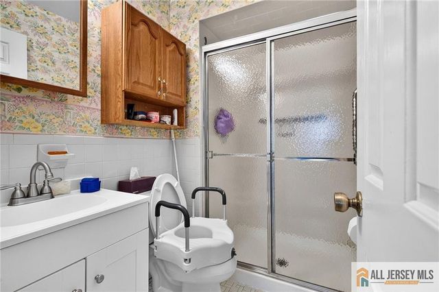 403 Peach Street 403, Avenel, NJ 07001