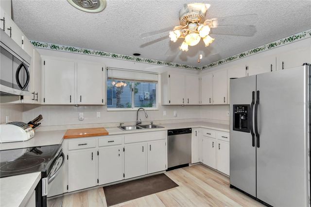 8695 SW 116TH STREET ROAD, Ocala, FL 34481