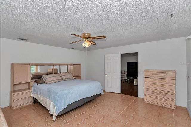8695 SW 116TH STREET ROAD, Ocala, FL 34481