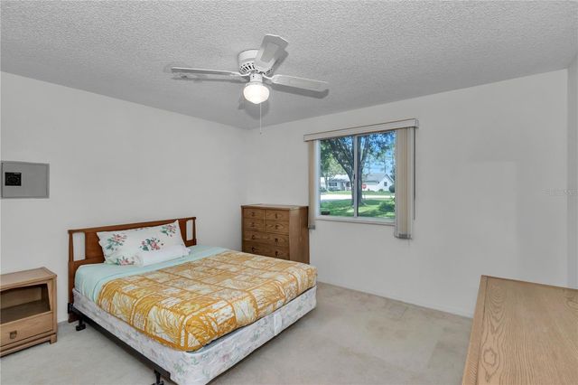 8695 SW 116TH STREET ROAD, Ocala, FL 34481