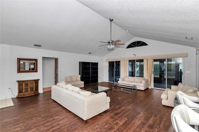 8695 SW 116TH STREET ROAD, Ocala, FL 34481