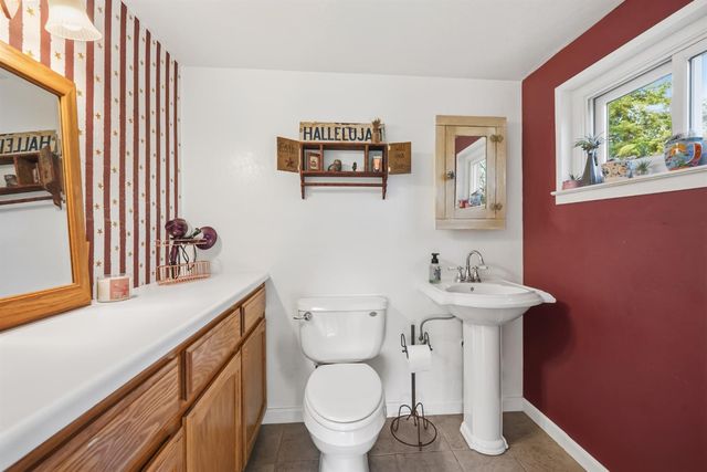 4128 Hill St, Fair Oaks, CA 95628