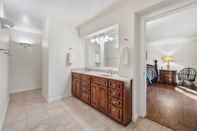 4128 Hill St, Fair Oaks, CA 95628