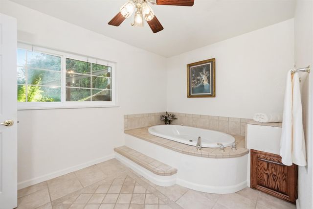 4128 Hill St, Fair Oaks, CA 95628