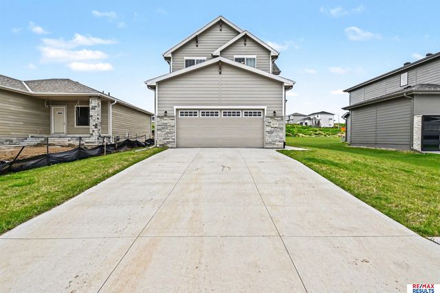 16113 Isabella Street, Bennington, NE 68007