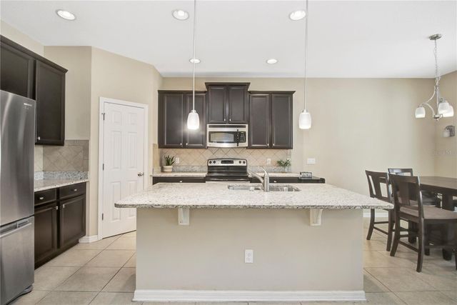 9009 VICKROY TERRACE, Oviedo, FL 32765
