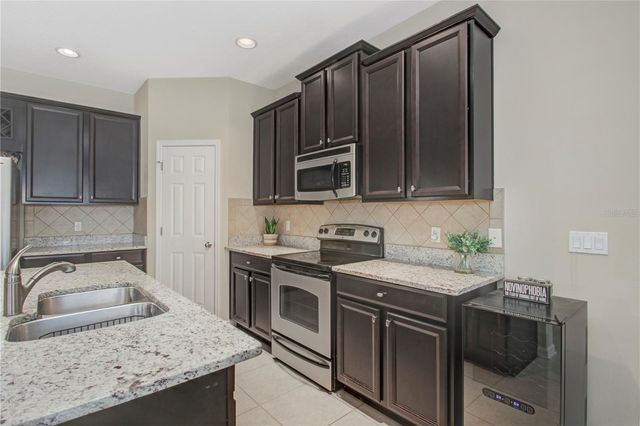 9009 VICKROY TERRACE, Oviedo, FL 32765