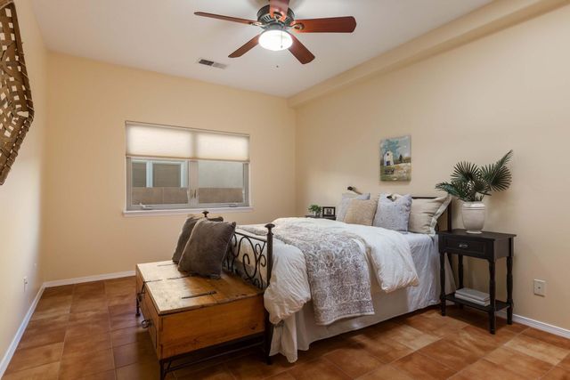 1047 Joshua Drive SE, Rio Rancho, NM 87124