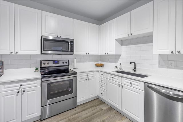 4221 W SPRUCE STREET 1325, Tampa, FL 33607