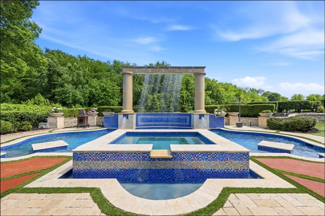 605 Park Lake Drive, Mckinney, TX 75072