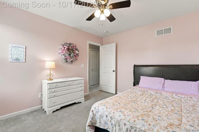 58819 Virginia Circle, New Haven Village, MI 48048