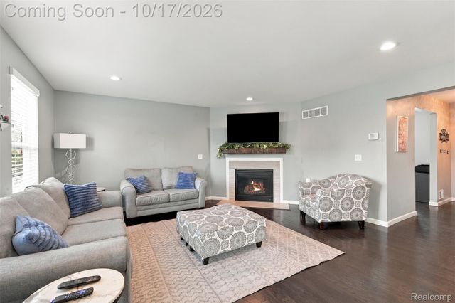 58819 Virginia Circle, New Haven Village, MI 48048